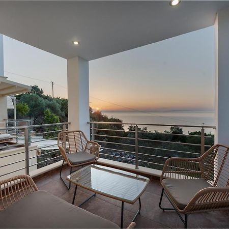 Nikole'S Villas Luxury 180M2 Tiros Exterior photo
