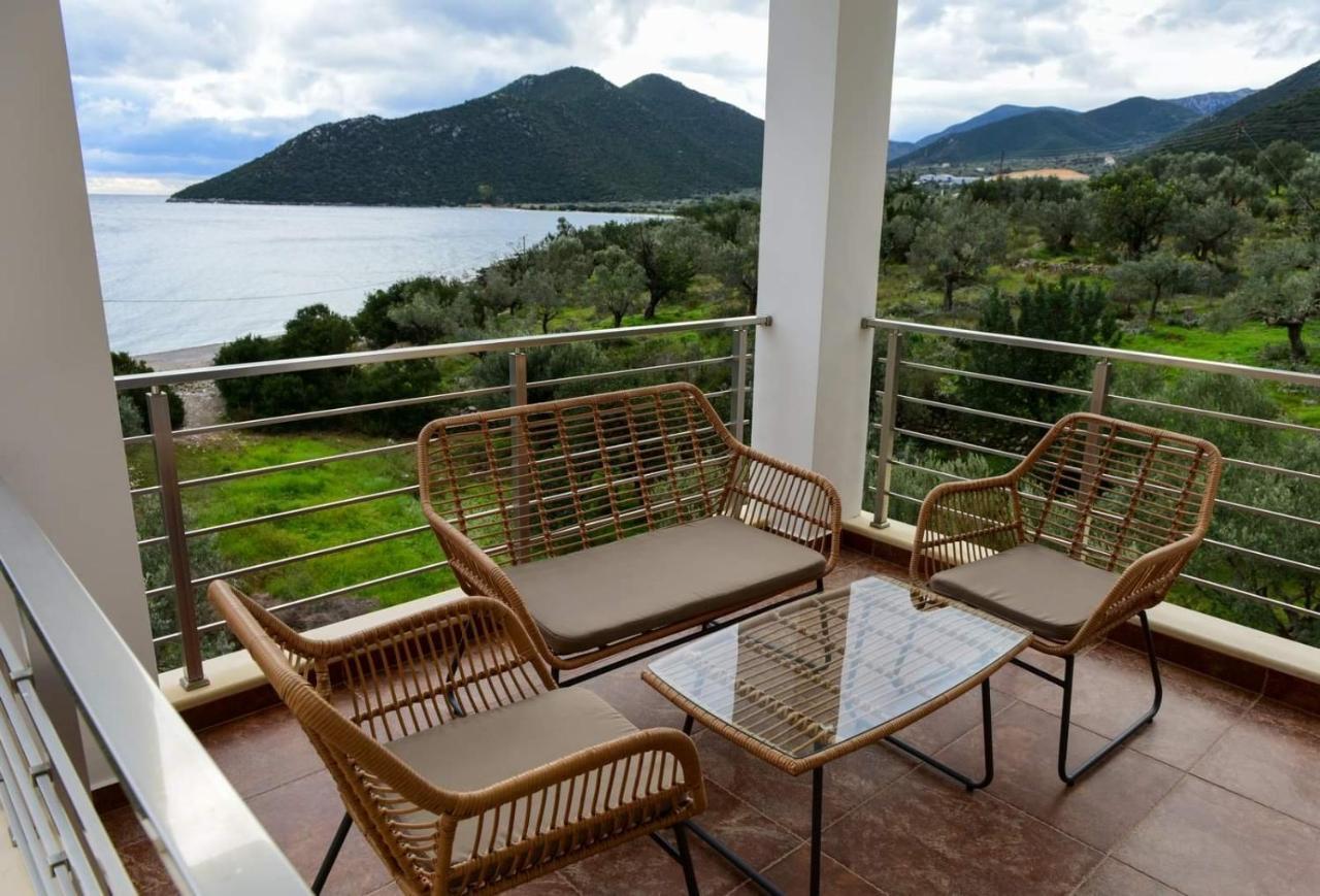 Nikole'S Villas Luxury 180M2 Tiros Exterior photo