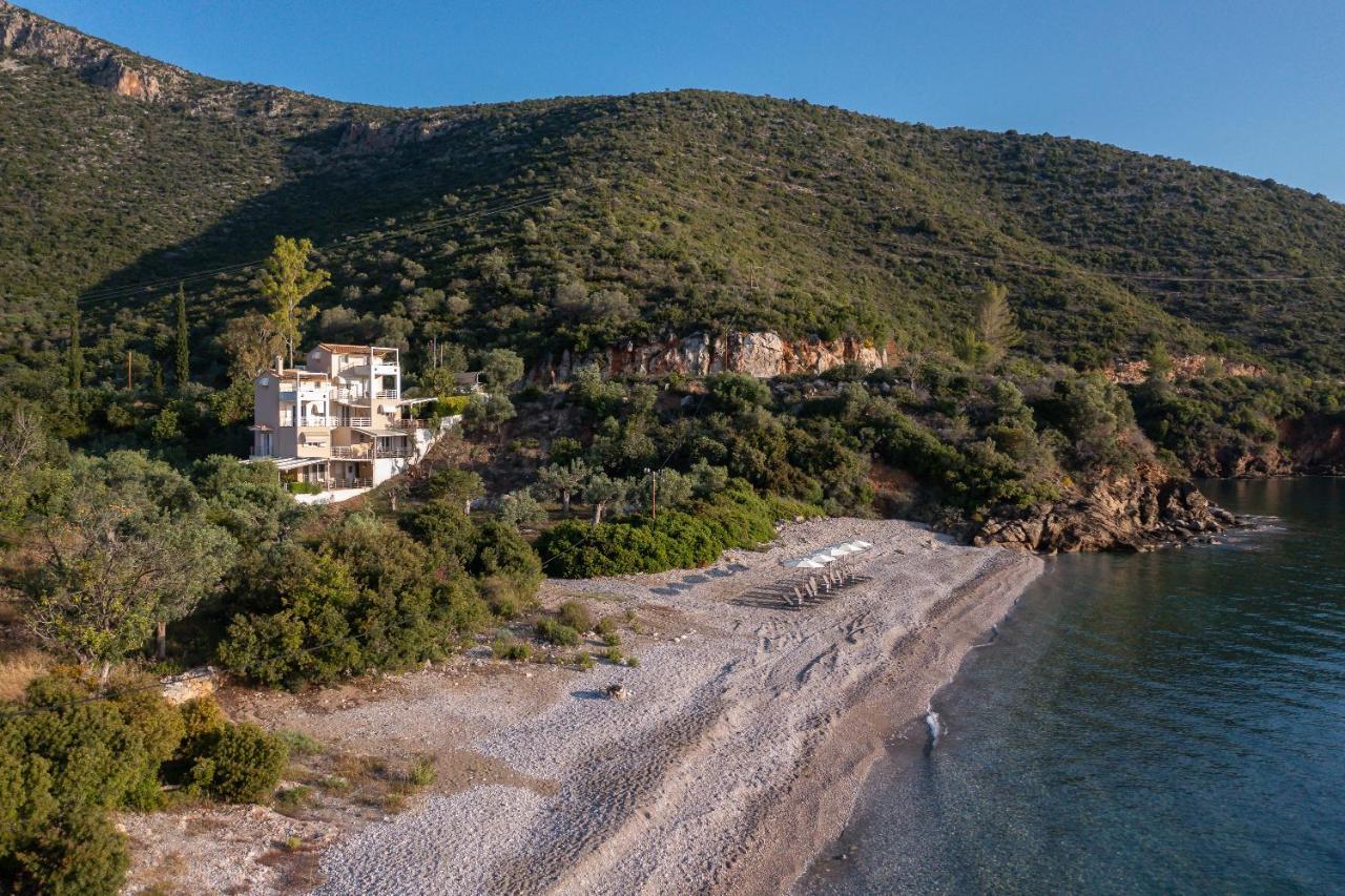 Nikole'S Villas Luxury 180M2 Tiros Exterior photo